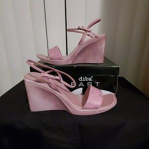 Women's 8.5 medium wedges